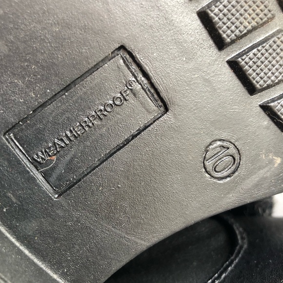 Weather-Proof DEBBY Black Boots Faux Fur Inner Layer Women’s Size 10 1.5” Heels - Picture 15 of 16